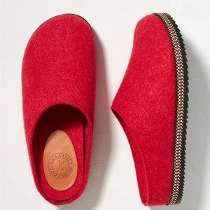 Penelope Chilvers 100% wool felt clog slipper